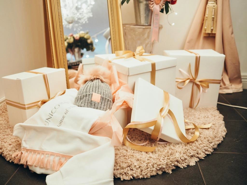 Christmas Shopping at HoH