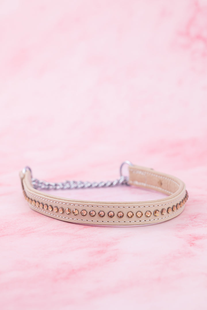 Max Golden Topaz Martingale kaulapanta